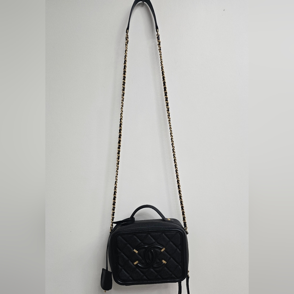 Chanel Black Quilted Leather Bag - Picture 3 of 8